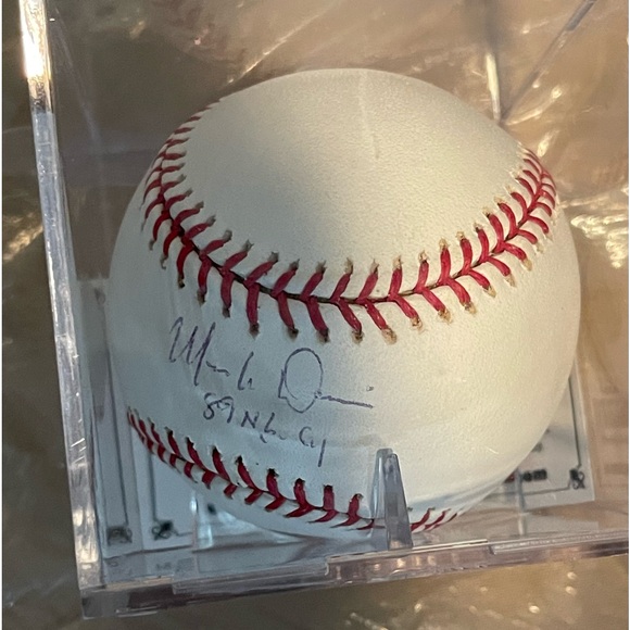 Tristar Hidden Treasures- MARK DAVIS Autographed Baseball - Picture 1 of 3